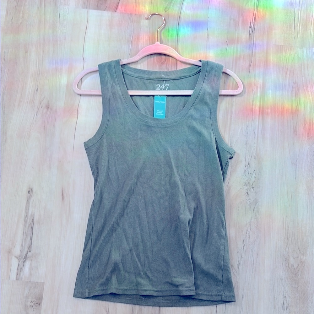 Maurices Women's Green Tank Top